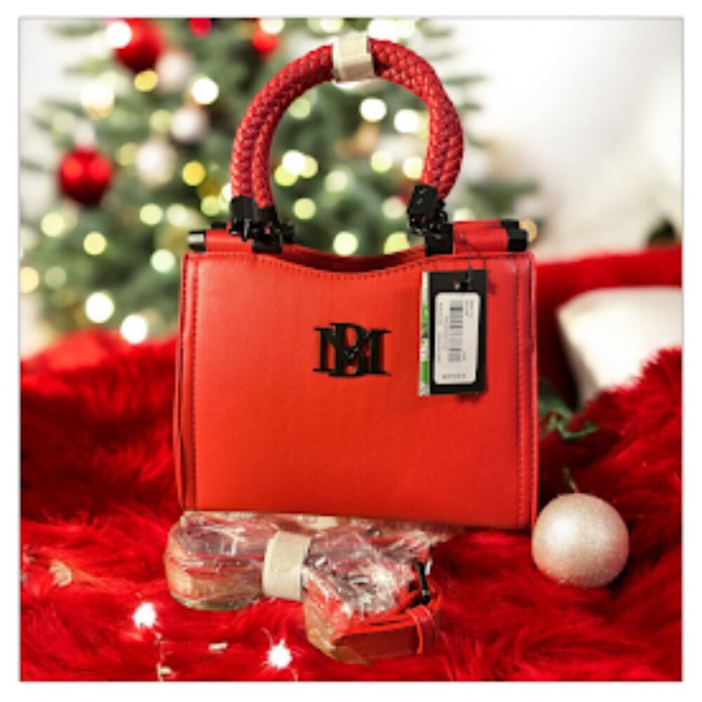 NWT Badgley Mischka~ Red Vegan Leather~ Handbag~ Small~ Crossbody (D20)